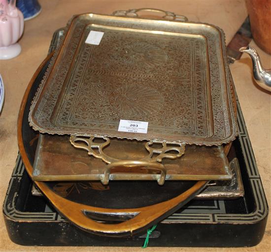 2 lacquer trays, 2 brass trays and a coromandel tray